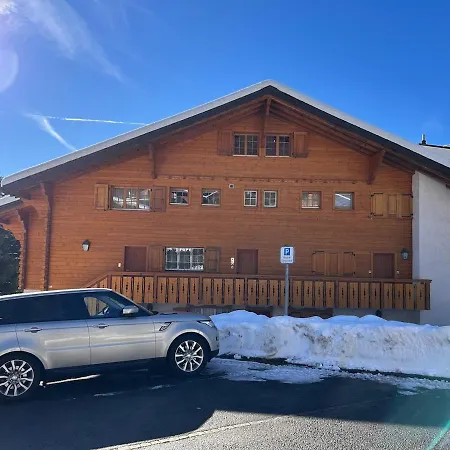 Casa Gherdeina, Ski-in, Ski-out Mountain Gem *