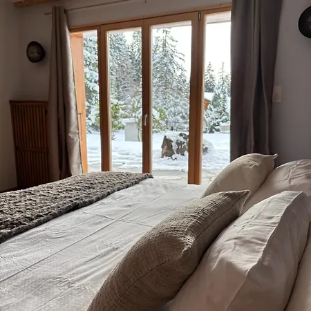 Casa Gherdeina, Ski-in, Ski-out Mountain Gem Appartement