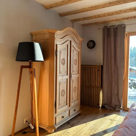 Casa Gherdeina, Ski-in, Ski-out Mountain Gem * Ollon