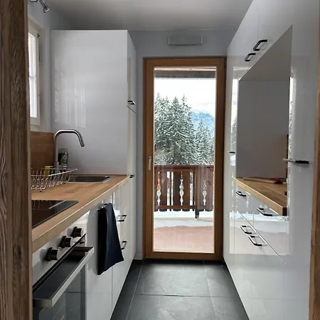 Casa Gherdeina, Ski-in, Ski-out Mountain Gem
