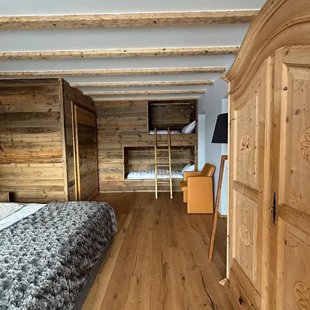 Casa Gherdeina, Ski-in, Ski-out Mountain Gem